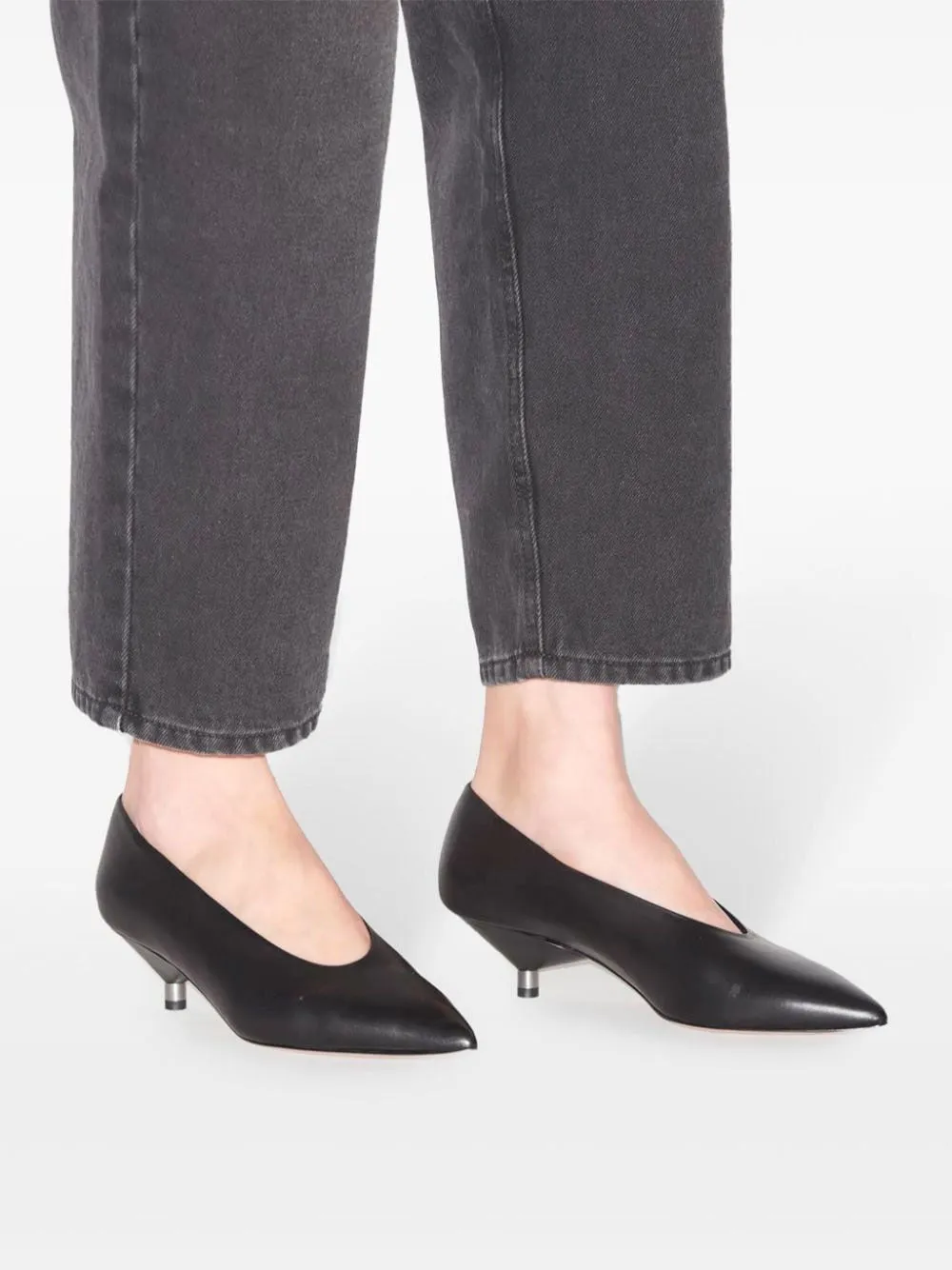 Ebisa pumps