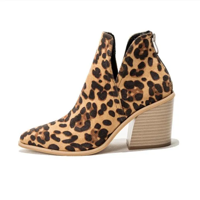 Women's side v cut stacked block heel pointed toe ankle booties